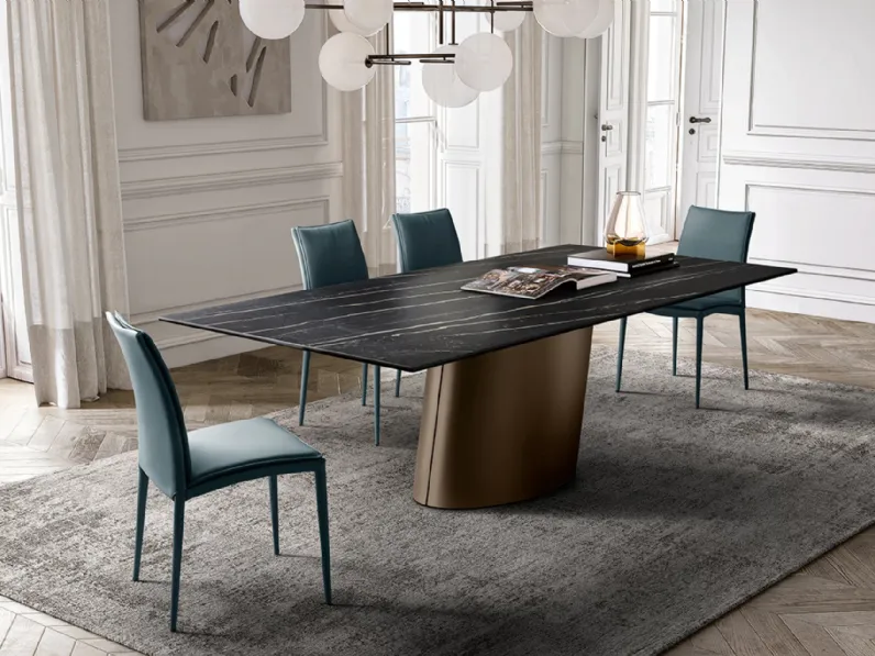 Tavolo Dorado con top in ceramica di Eforma