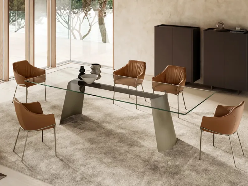 Tavolo Dorian con top in cristallo di Eforma