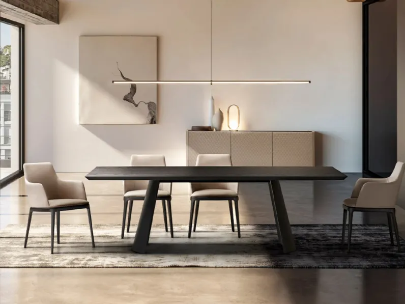 Tavolo Dorian con top in legno di Eforma