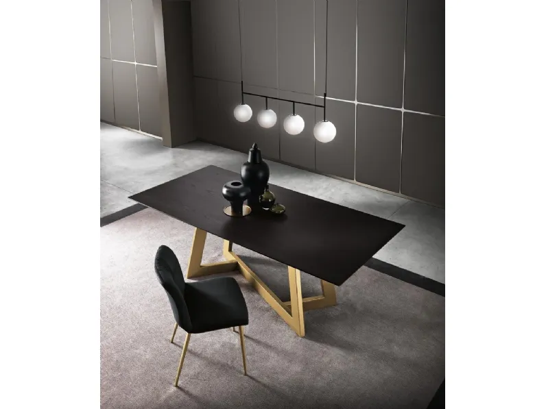 Tavolo Eddy di MaxHome