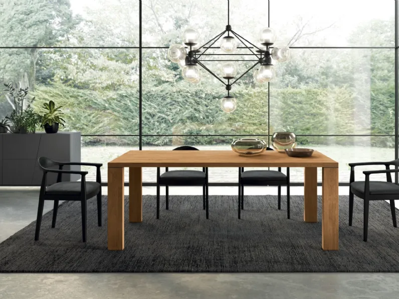 Tavolo in legno finitura Oak con profilo dritto Ego di FGF Mobili