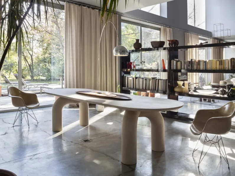 Tavolo di design Elephante di Mogg