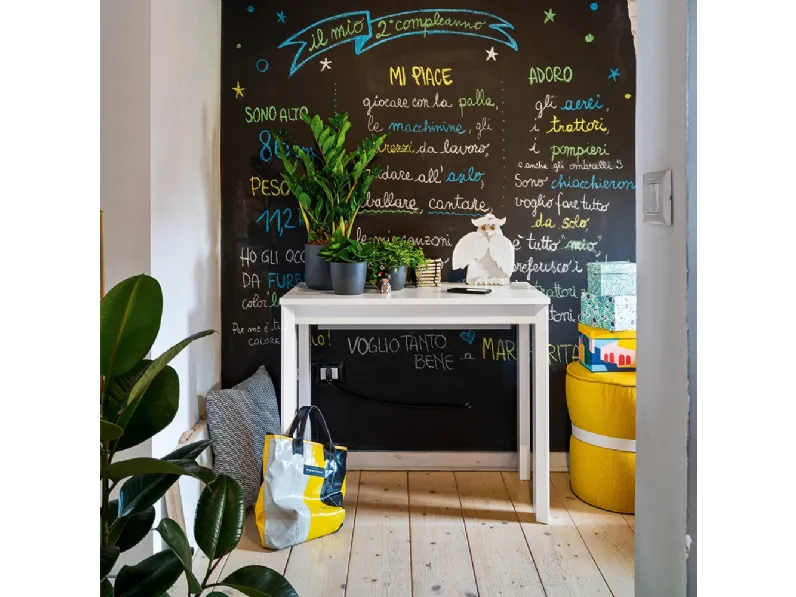 Consolle in nobilitato bianco e base in faggio bianco Eminence allungabile chiusa di Connubia