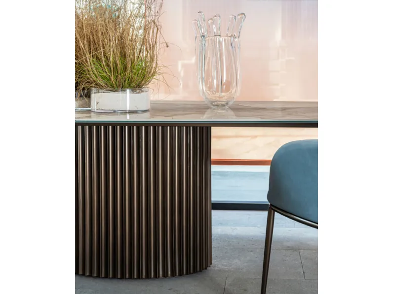 Tavolo Enea in ceramica di Riflessi