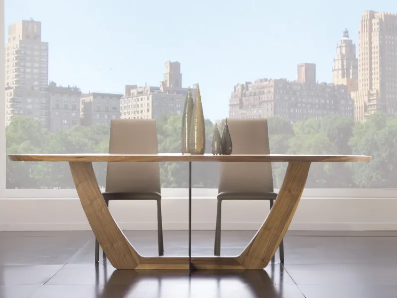 Tavolo di design Ercole di Intermobili Bassano