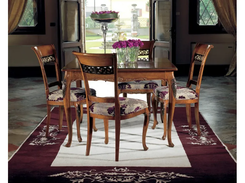 Tavolo quadrato allungabile in legno Villa Fascinato di Euromobili