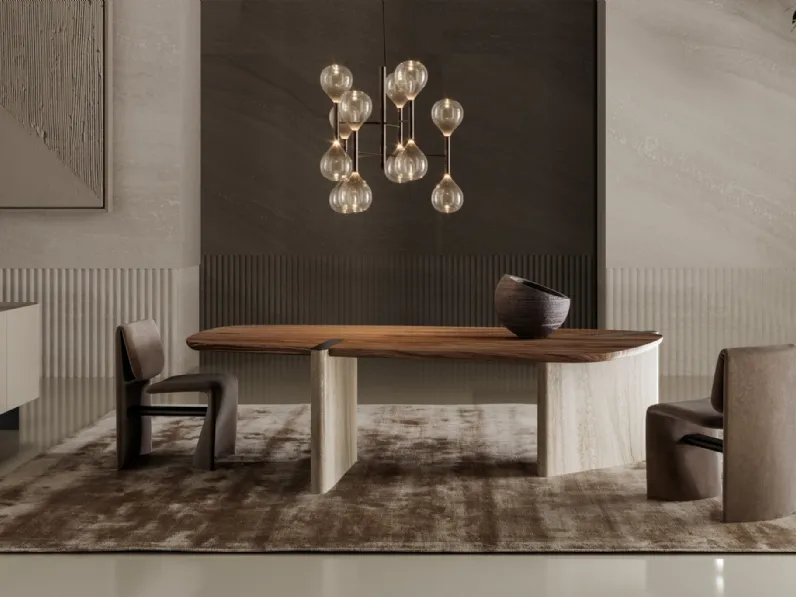 Tavolo Flatiron con top in legno e base in marmo di Bonaldo