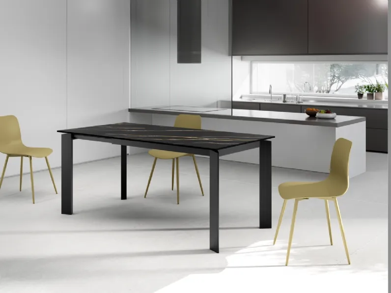 Tavolo Frame con top in ceramica di Stones