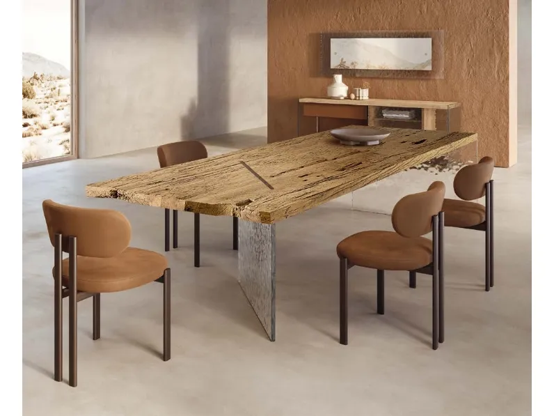 Tavolo ILL Murano in legno secolare naturale e base in vetro di Nature Design