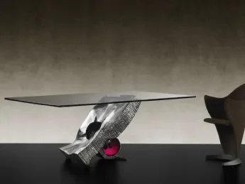 Tavolo con base in ferro Impact di Reflex