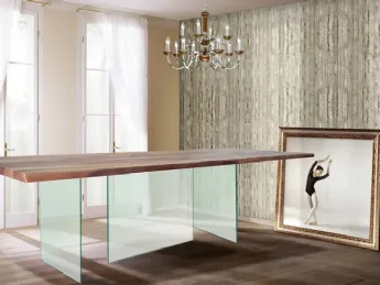 Infinity, il tavolo in vetro Bamart che trasforma la luce in design architettonico.