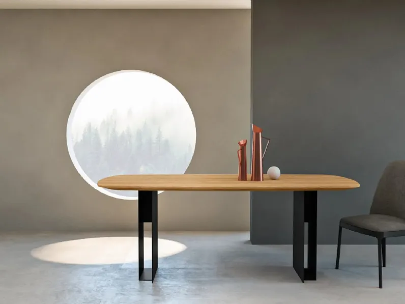 Tavolo a botte Iron con piano in rovere di Fratelli Mirandola