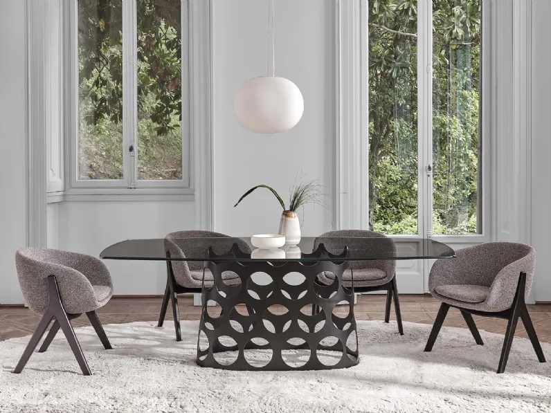 Tavolo Jean con top in cristallo di Porada