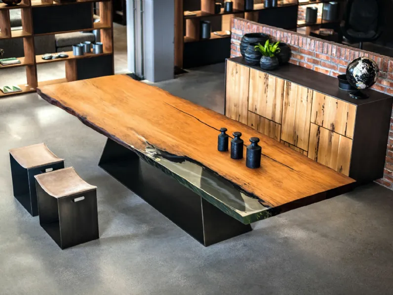 Tavolo Kauri Bedrock di Riva1920