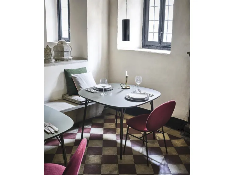 Tavolo Kelly T di Tacchini
