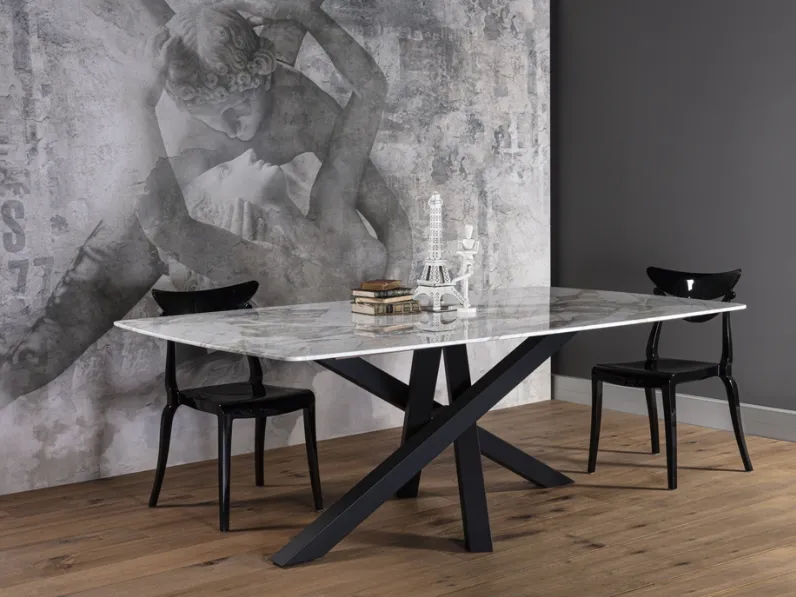 Tavolo King con piano in marmo Calacatta Gold di Elementi