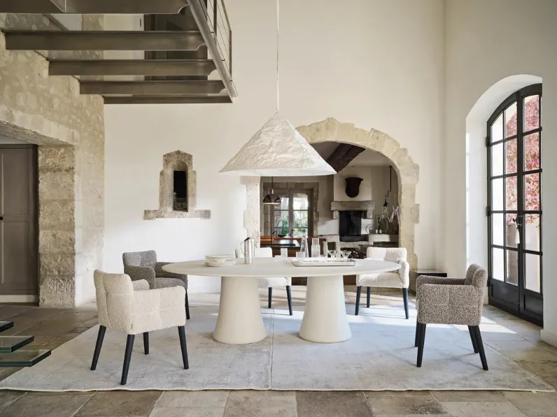 Tavolo Mae 33 in calce argilla spatolata di Gervasoni