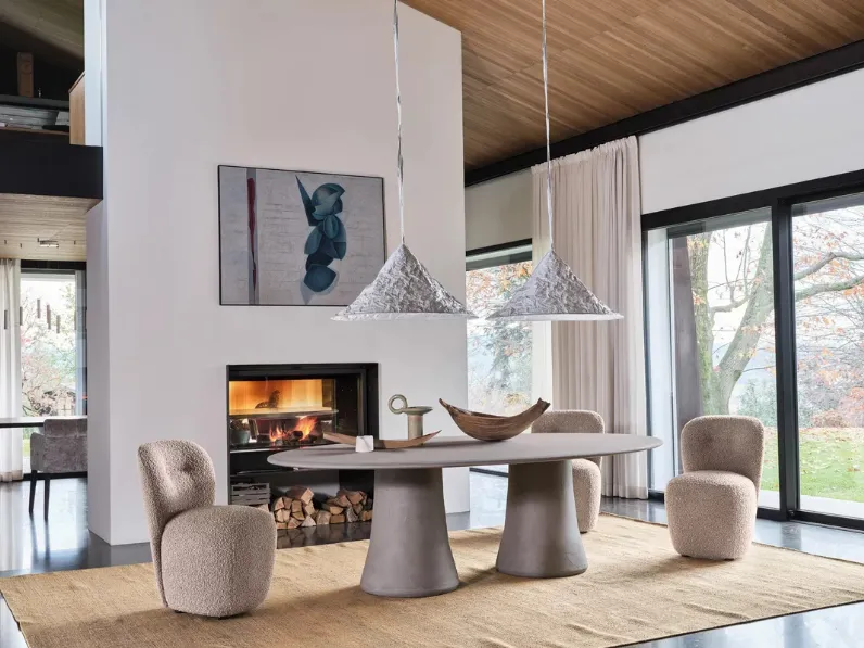 Tavolo Mae 33 in calce argilla spatolata di Gervasoni