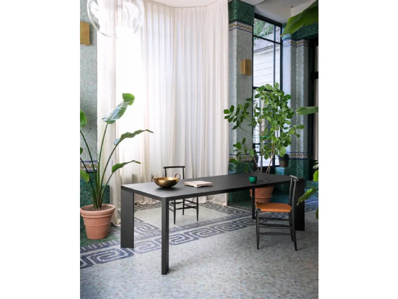 Tavolo Manero di Miniforms