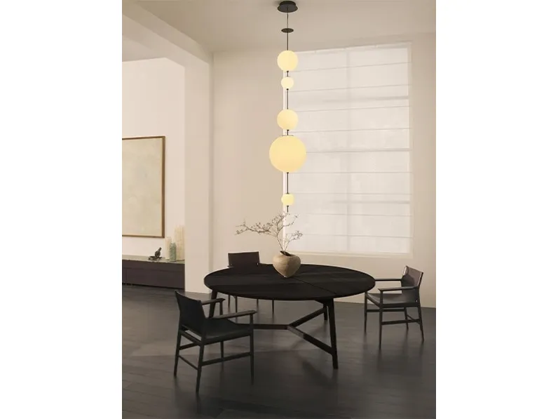 Tavolo Mawari in rovere tinto carbone di De Padova