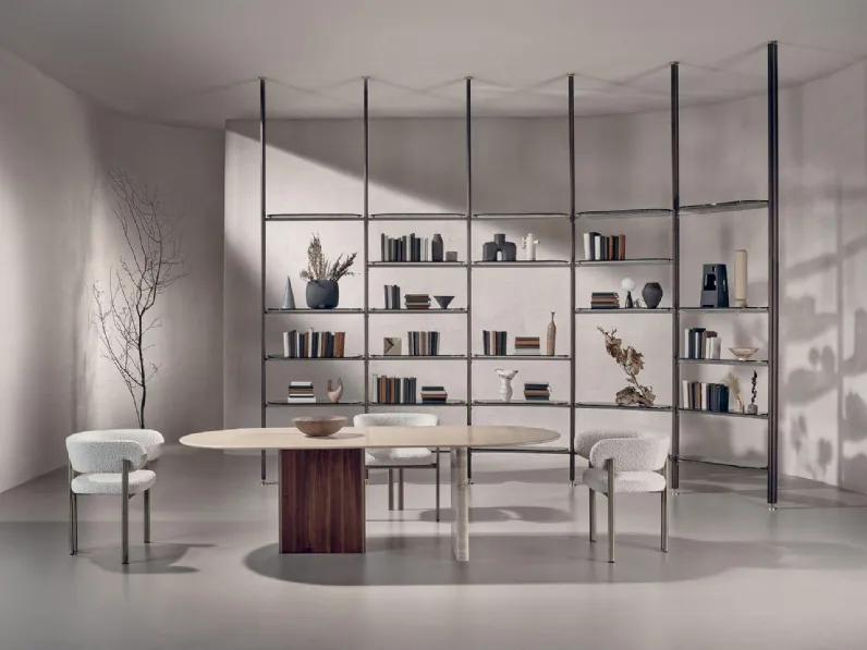 Tavolo Monolith in marmo Travertino e Noce Americano di Nature Design