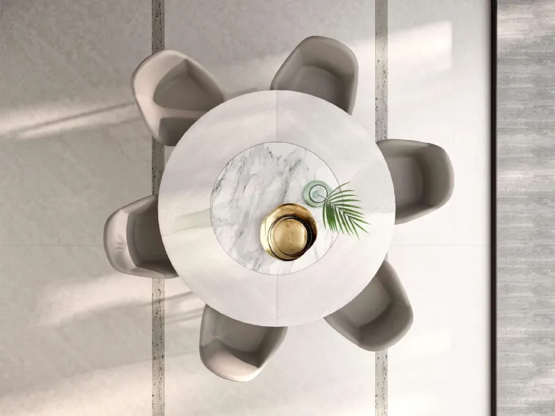 Tavolo rotondo allungabile in legno Veliero con vassoio girevole Lazy Susan in ceramica incassato nel piano di Ozzio