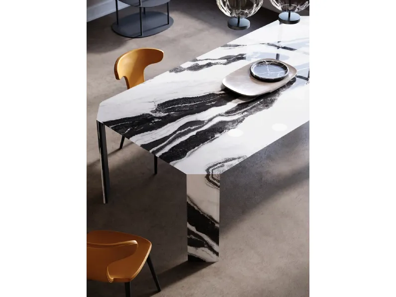 Tavolo Panta Rei in vetro stampato decorato con serigrafia di Tonin Casa