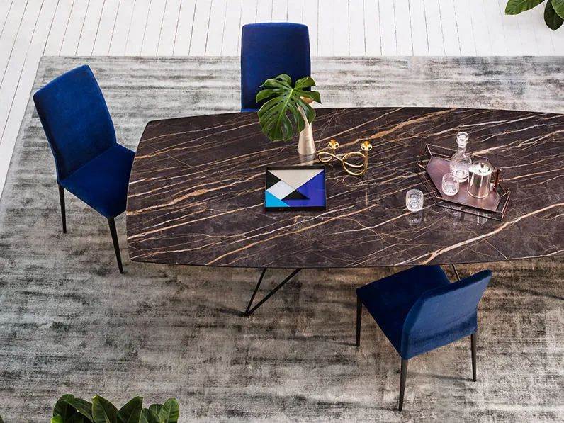 Tavolo Pegaso con top in Ceramica e base in tondino di metallo di Riflessi