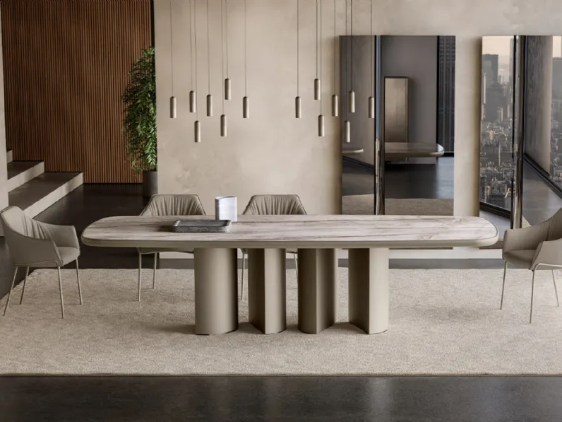 Tavolo Plai con top in ceramica king di Eforma