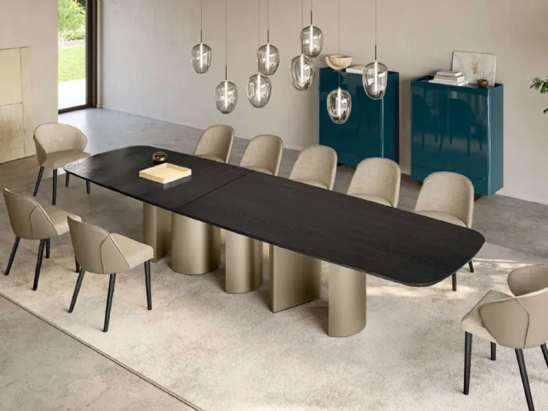 Tavolo Plai XL con top in legno di Eforma