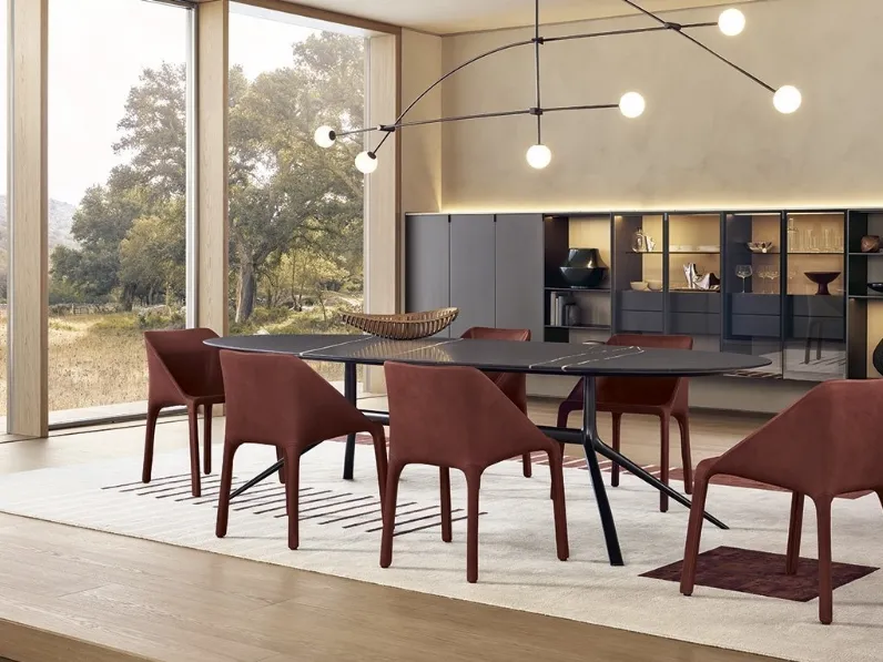 Tavolo ovale con piano in marmo e struttura in brown nickel opaco Mondrian di Poliform