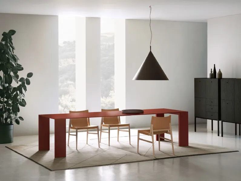 Tavolo Metallico realizzato in lamiera di alluminio verniciato di Porro