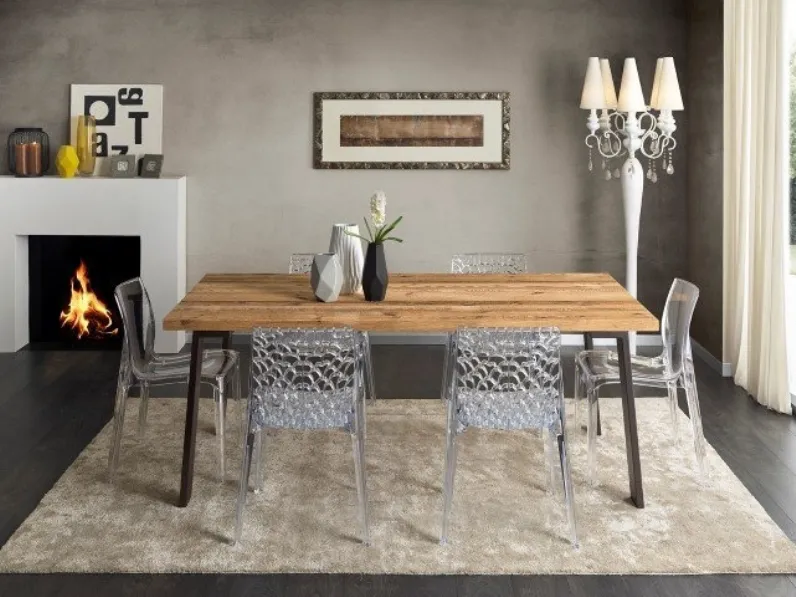 Tavolo con piano in Conifera vecchia e gambe in ferro PT 003 - GA 003 di Zanini