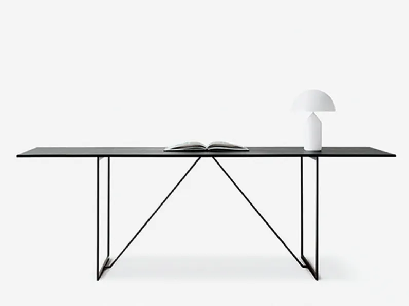 Tavolo RIG in legno impiallacciato di De Padova