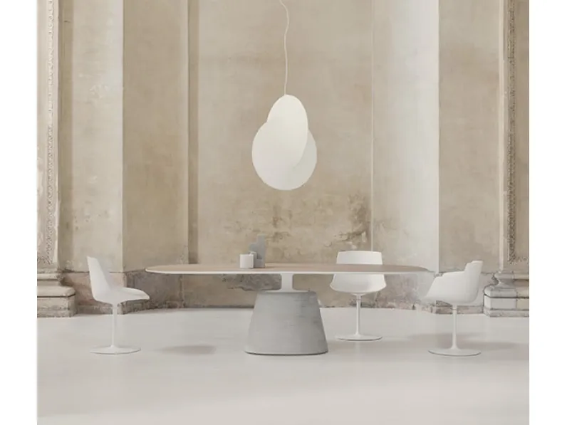 Tavolo Rock Table Maxi in Rovere e cemento di MDF Italia