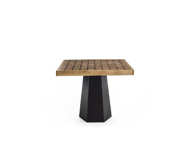 Tavolo Scacchiera in legno massello di cedro e base in ferro di Riva1920