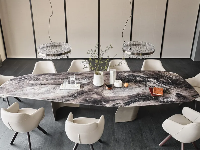 Tavolo in cristallo con stampa artistica e piano irregolare in metallo Senator di Cattelan Italia