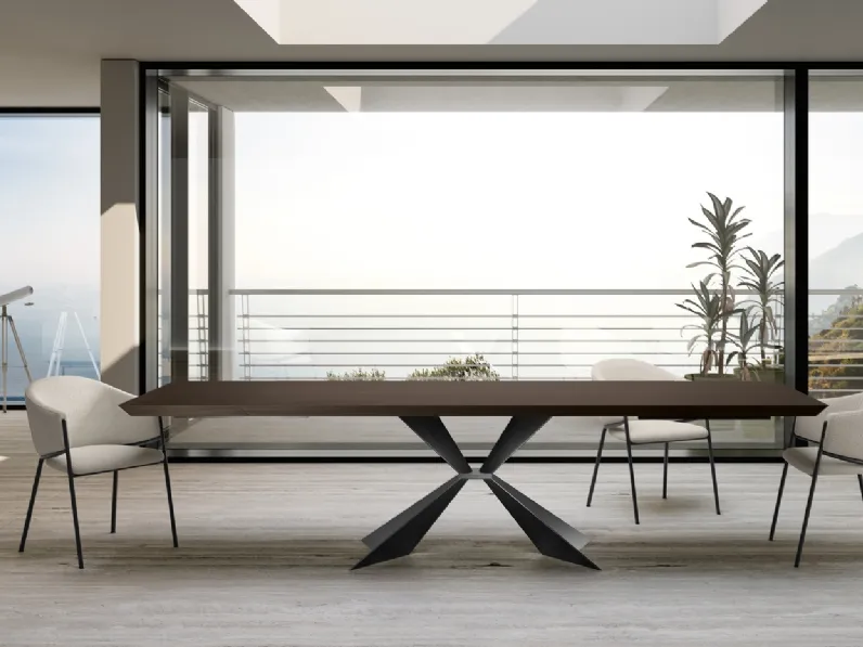 Tavolo con top in legno Stark di Stones