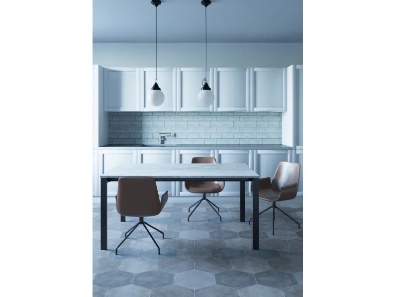 Tavolo allungabile T604 Priamo in laminato marmo statuario di AF Ferrero