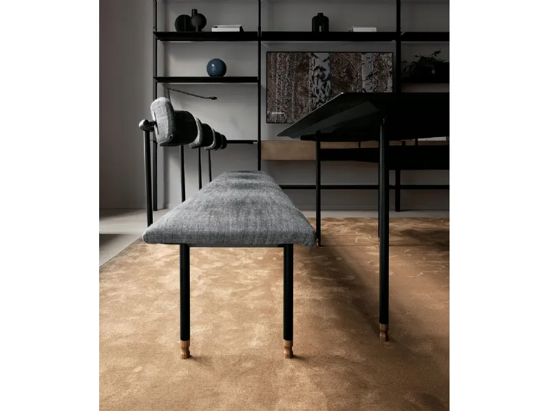 Tavolo T8 configurazione 03 con top in HPL frassino nero di Extendo