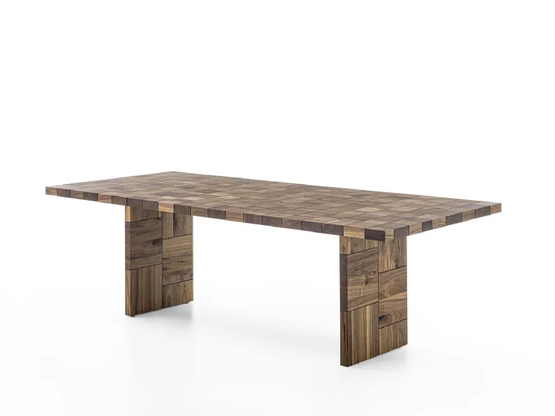 Tavolo Tableau composto da blocchi di legno massello di recupero di Riva1920