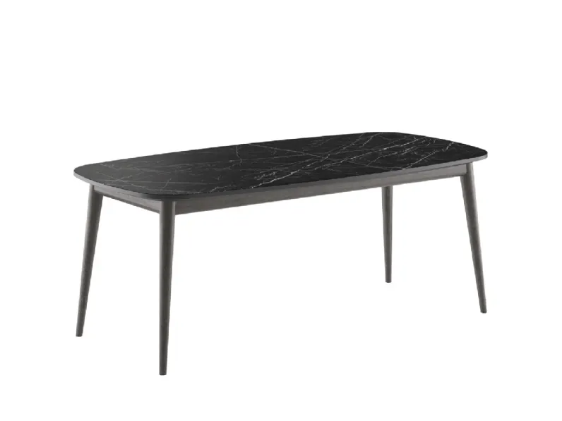 Tavolo Tancredi Caranto con paino in ceramica e struttura in legno di Veneta Cucine