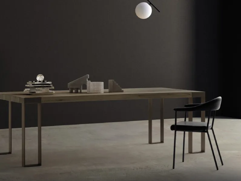 Tavolo Frame di Devina Nais