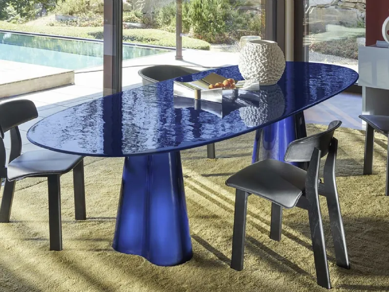 Tavolo in vetro Treflo di Cassina