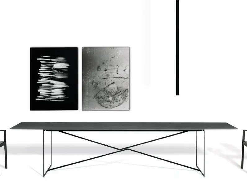 Tavolo TTA in legno impiallacciato di De Padova