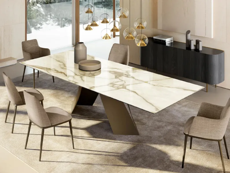 Tavolo Twist con top in ceramica di Eforma
