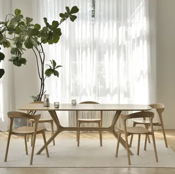 Tavolo X in rovere di Ethnicraft