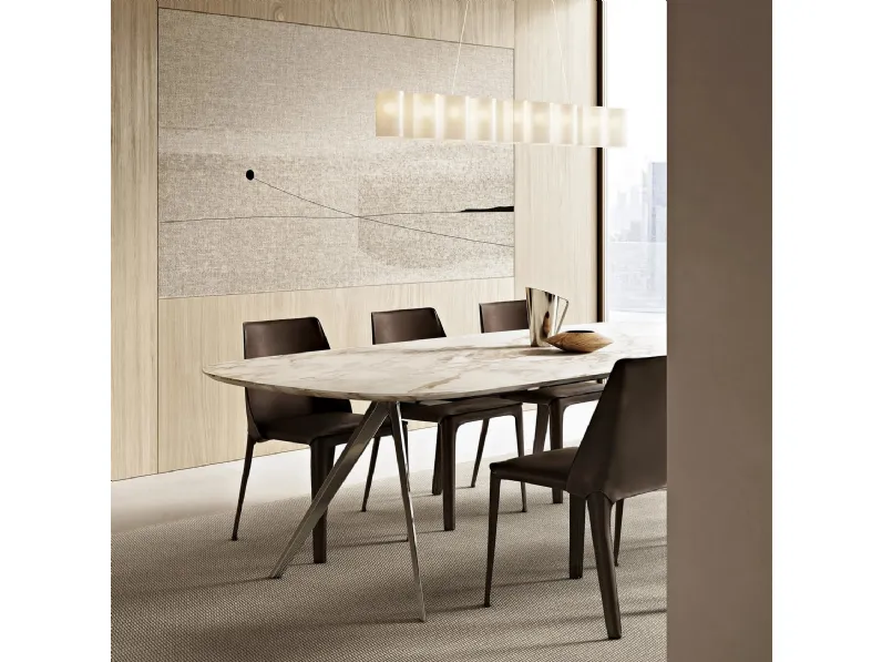 Tavolo Zefiro con top in marmo di Flexform
