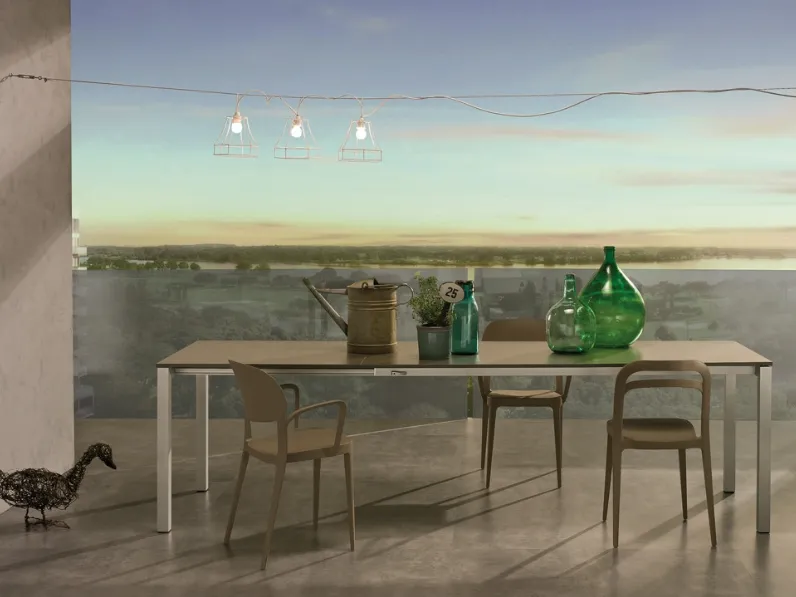 Tavolo allungabile Zen Outdoor di Elementi