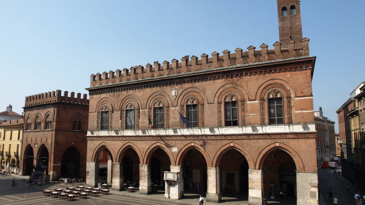 Negozi di arredamento a Cremona